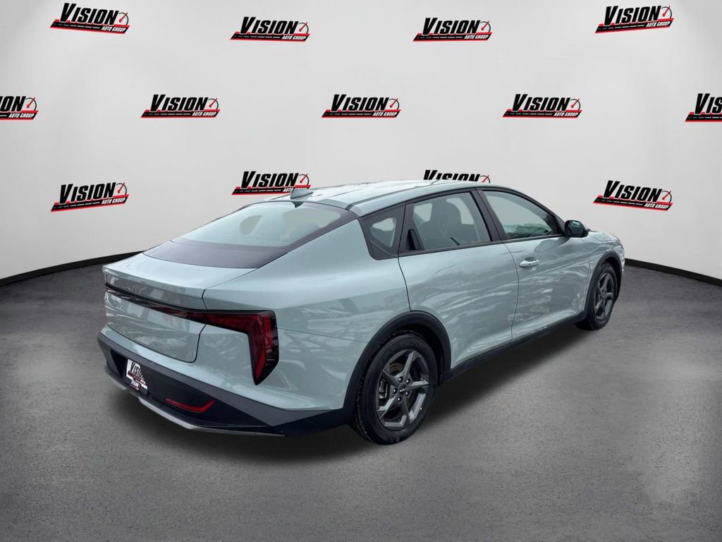 Certified 2025 Kia K4 LXS image 5