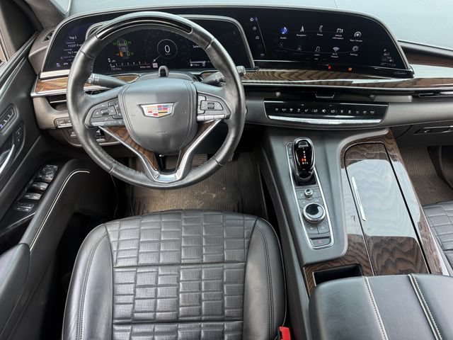 Used 2023 Cadillac Escalade ESV Sport Platinum w/ LPO, Floor Liner Package AWD/4WD image 13
