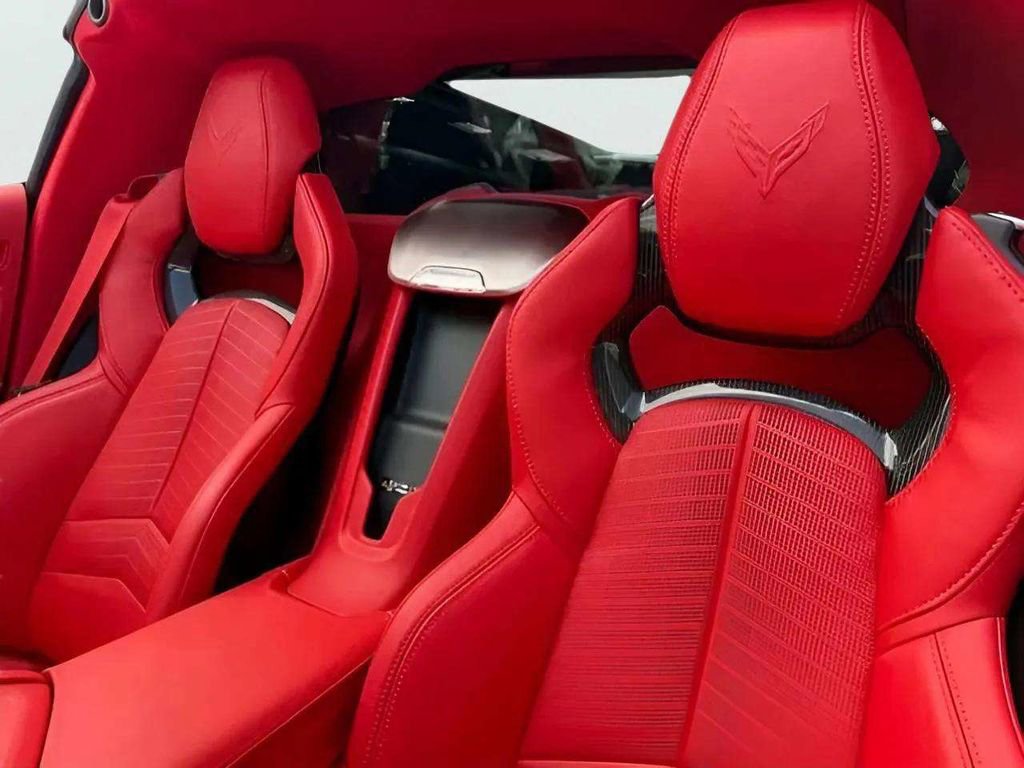 Used 2026 Chevrolet Corvette Z06 RWD image 31