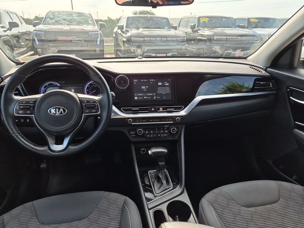 Used 2020 Kia Niro LXS FWD image 29