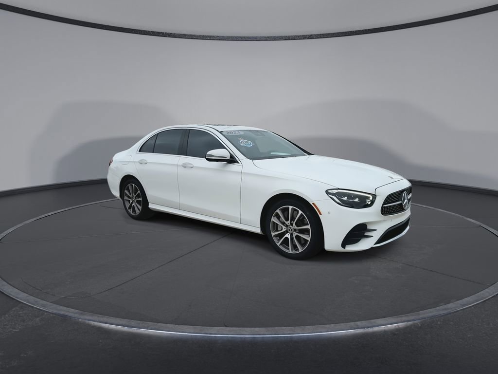 Used 2023 Mercedes-Benz E 350 4MATIC Sedan image 2