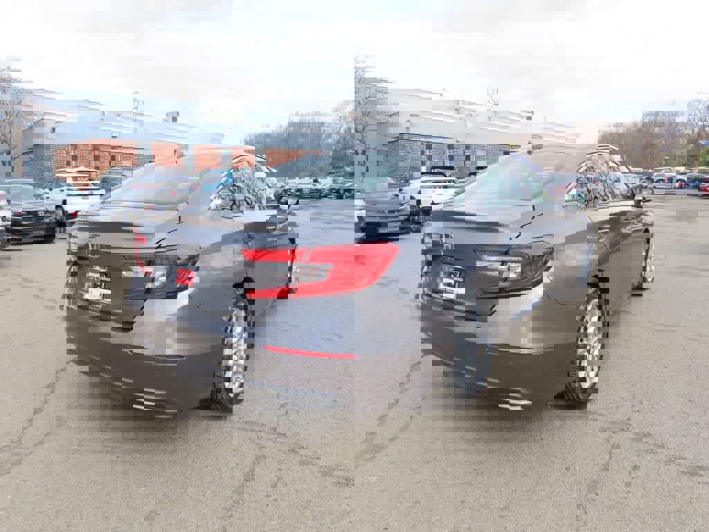 Used 2018 Honda Accord LX image 4