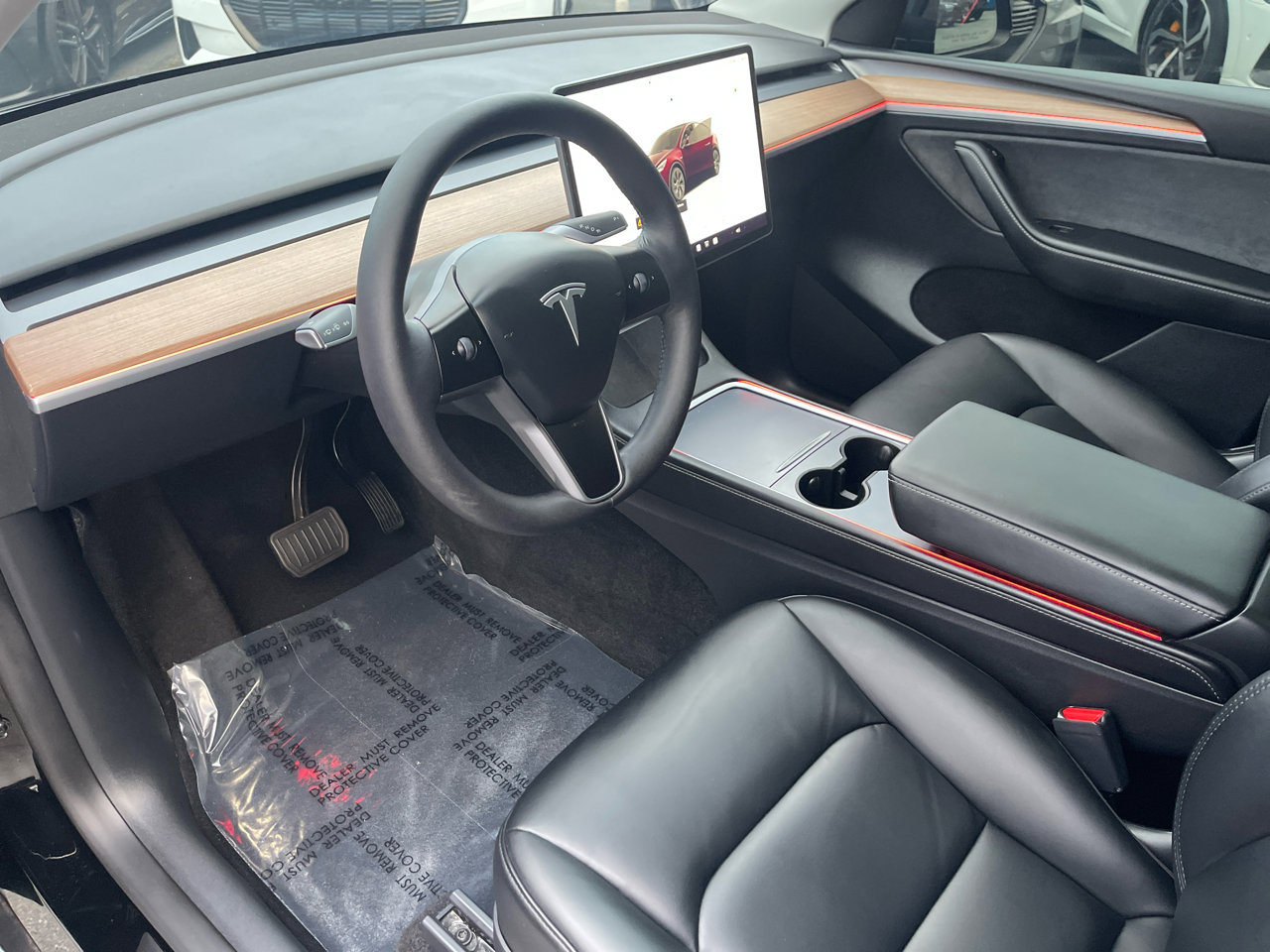 Used 2024 Tesla Model Y Long Range image 23