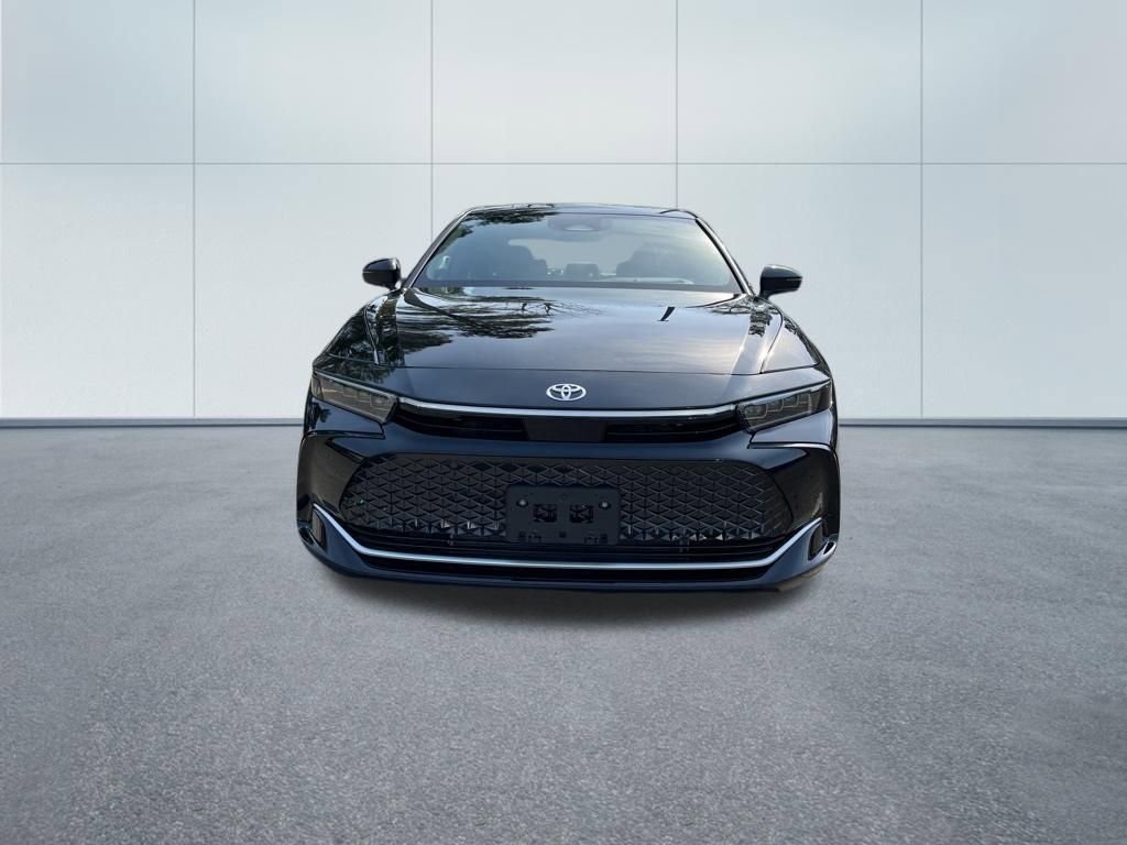 Used 2025 Toyota Crown Platinum image 3