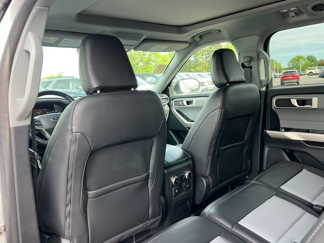 Certified 2023 Ford Explorer XLT w/ Equipment Group 202A AWD/4WD image 36