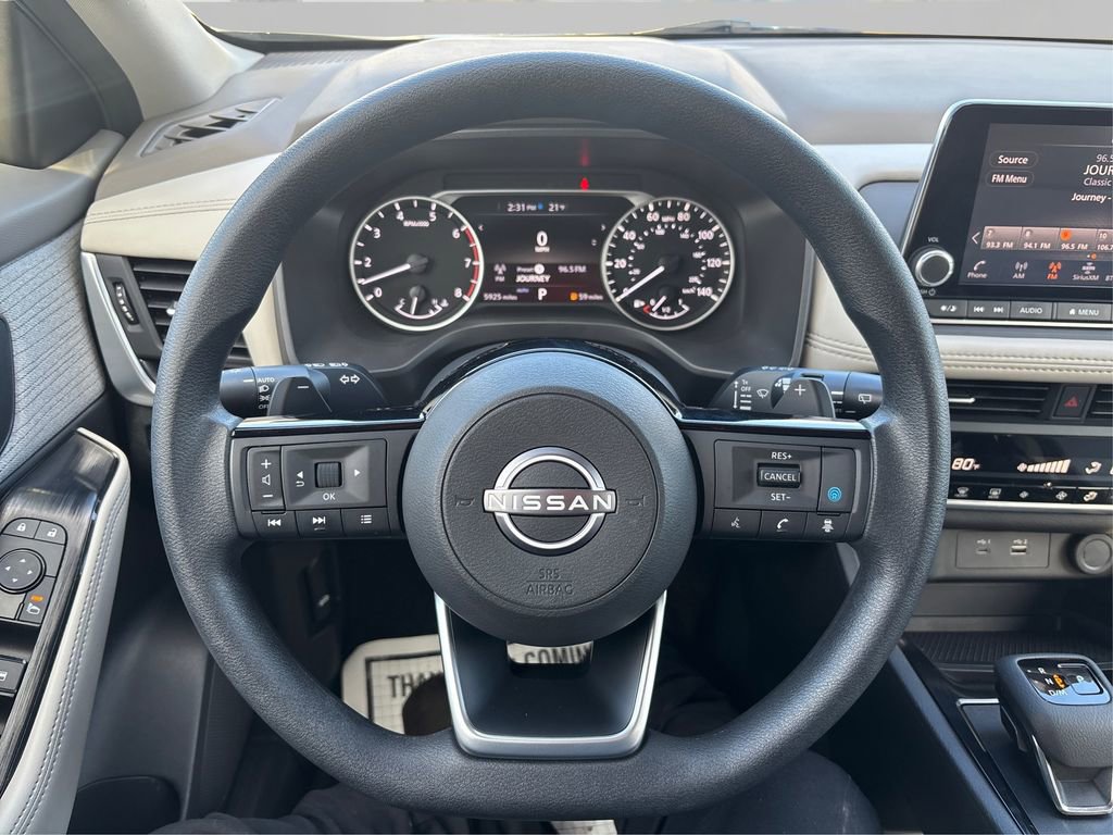 Used 2023 Nissan Rogue SV image 23