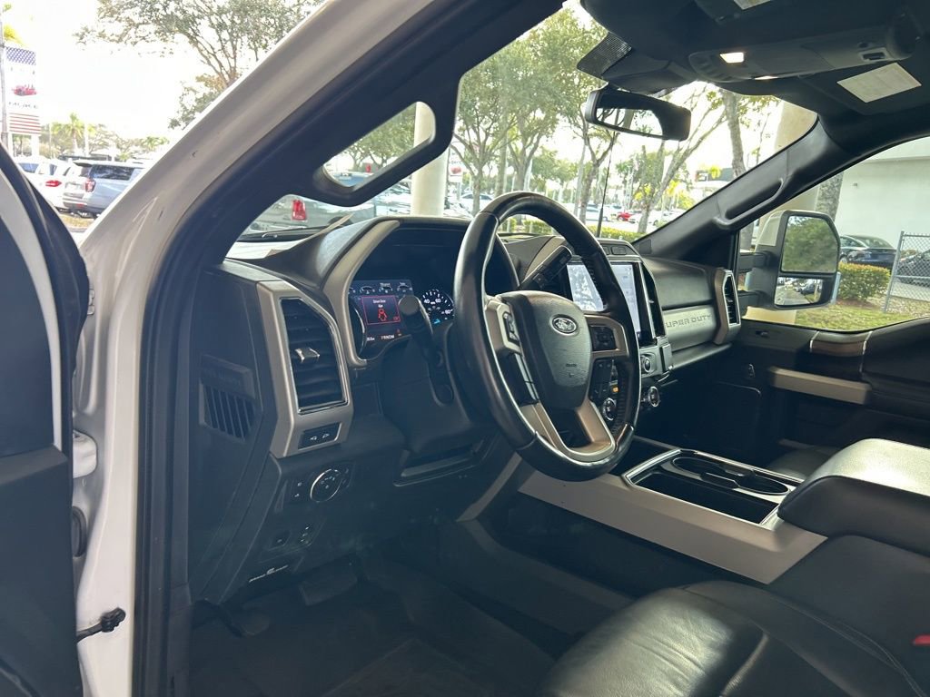 Used 2022 Ford F250 Lariat w/ Lariat Ultimate Package image 6
