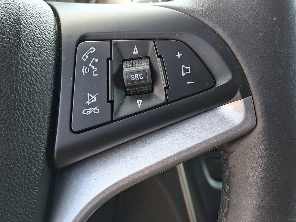 Used 2018 Chevrolet Trax LT w/ LT Convenience Package AWD/4WD image 21