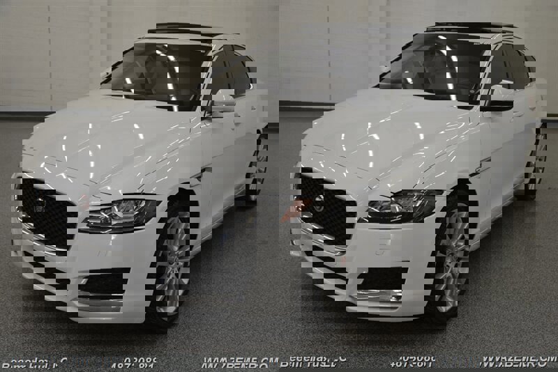 Used 2020 Jaguar XF Premium image 2