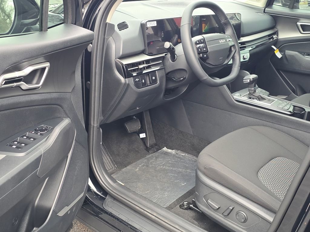 New 2026 Kia Sportage LX image 9