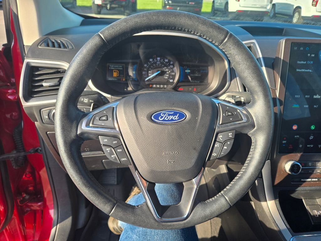 Used 2021 Ford Edge SEL w/ Convenience Package AWD/4WD image 10