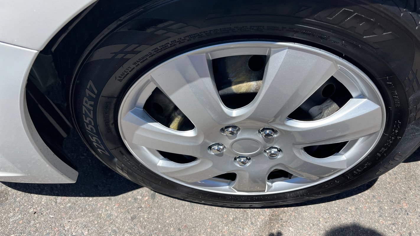 Used 2017 Subaru Legacy 2.5i AWD/4WD image 21