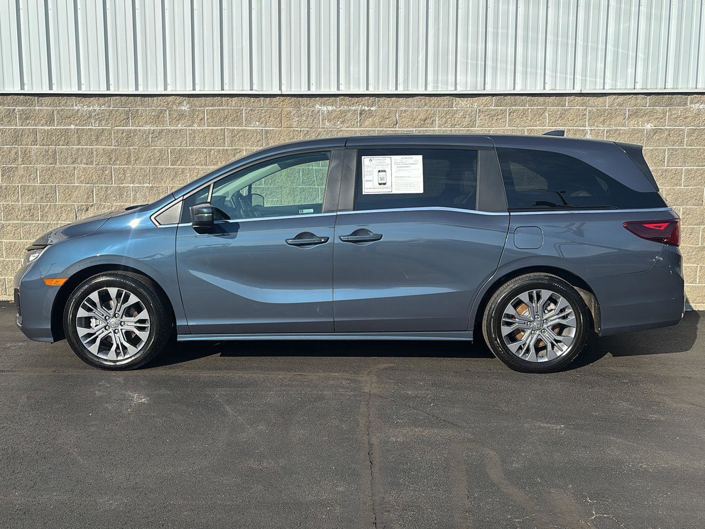 Used 2025 Honda Odyssey Touring image 37