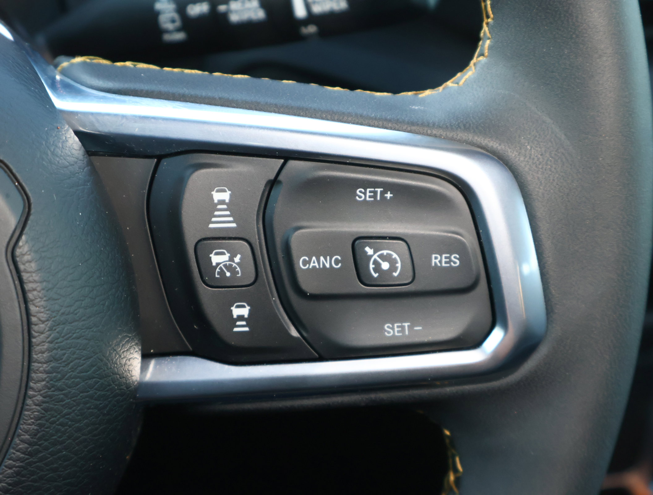 Used 2024 Jeep Wrangler Sahara image 13