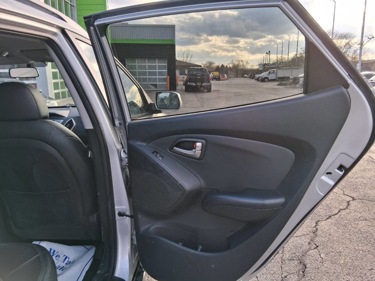 Used 2011 Hyundai Tucson GLS image 10