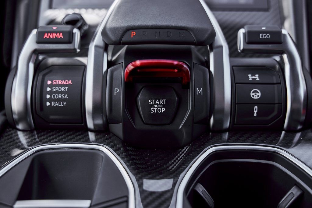 Used 2024 Lamborghini Urus Performante image 86