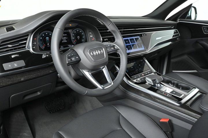 New 2025 Audi Q8 Premium Plus image 4