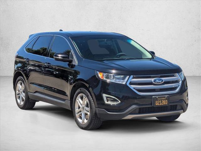 Used 2018 Ford Edge Titanium FWD image 3