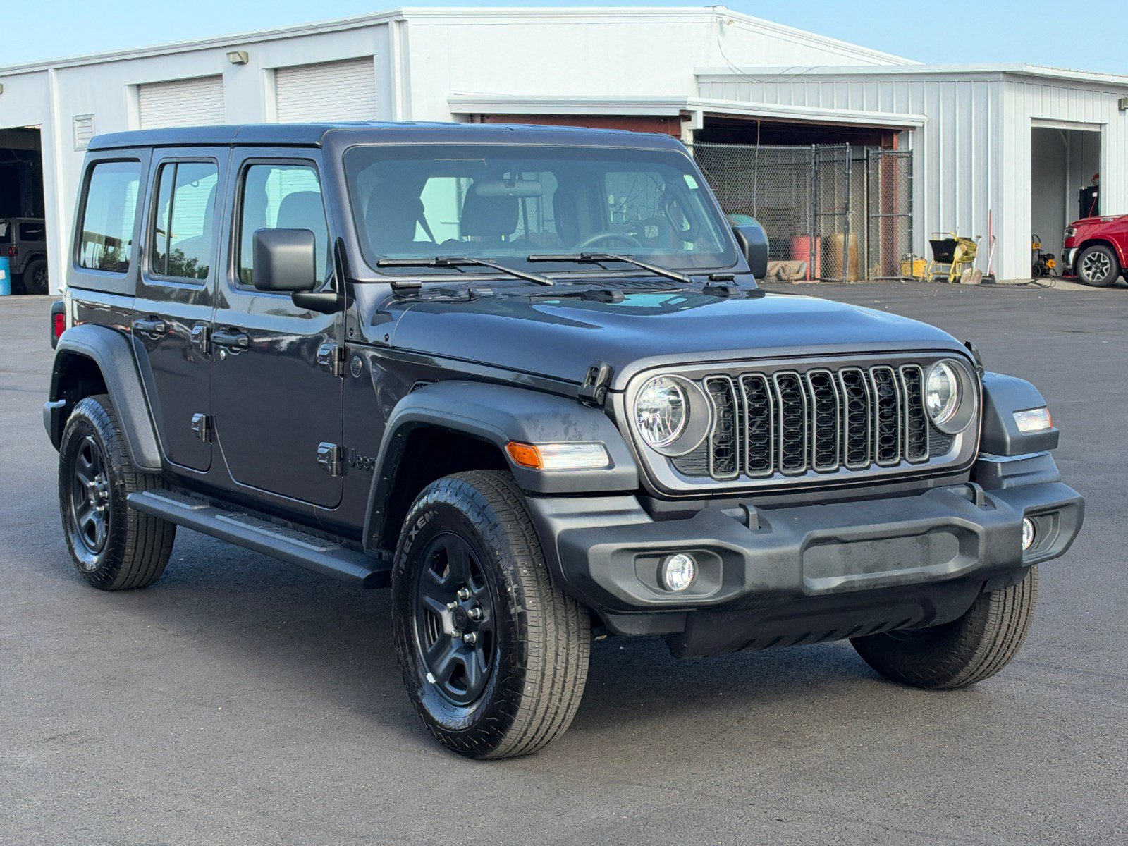 Used 2025 Jeep Wrangler Unlimited Sport AWD/4WD image 3