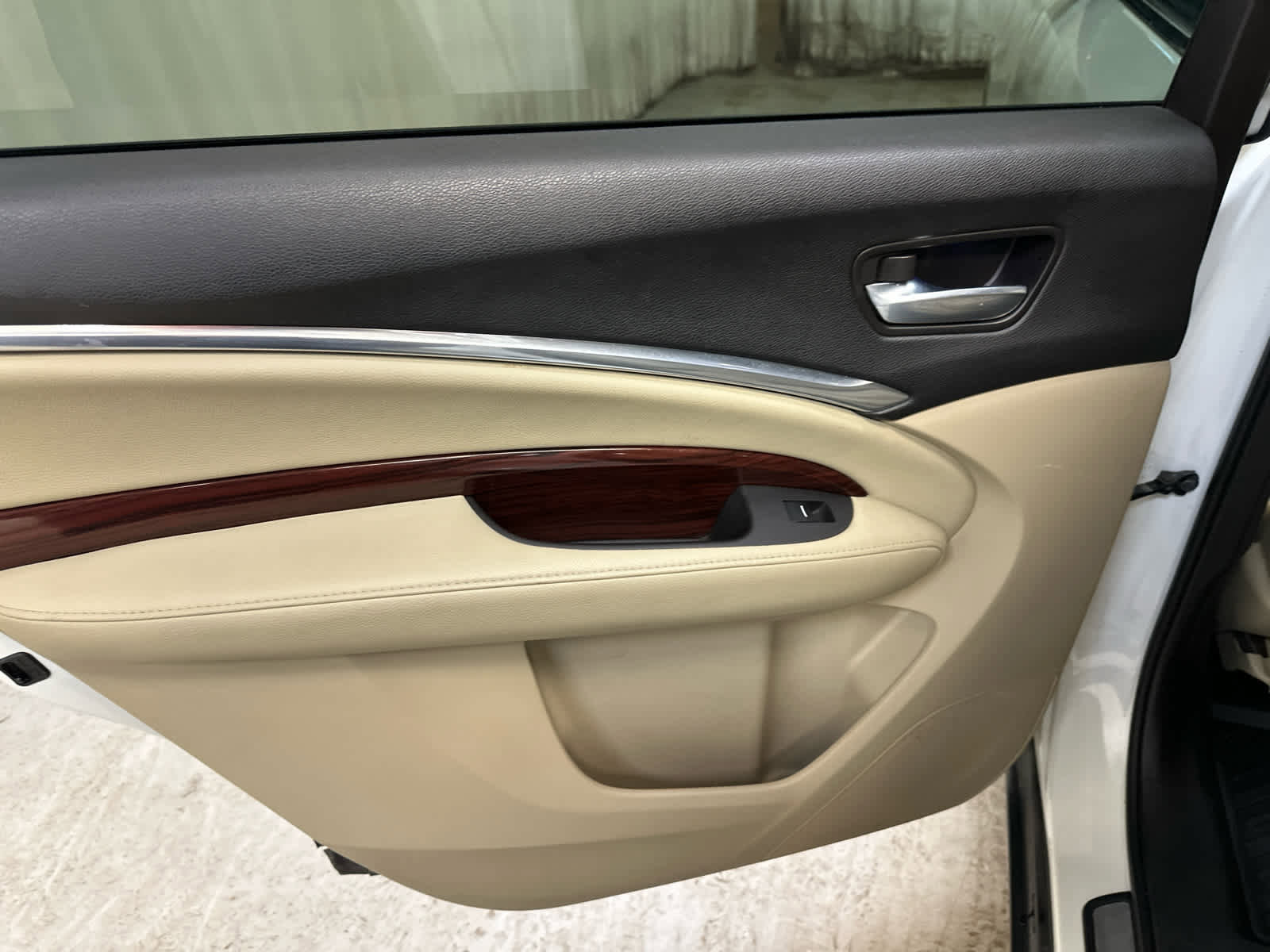 Used 2015 Acura MDX Tech Pkg image 12