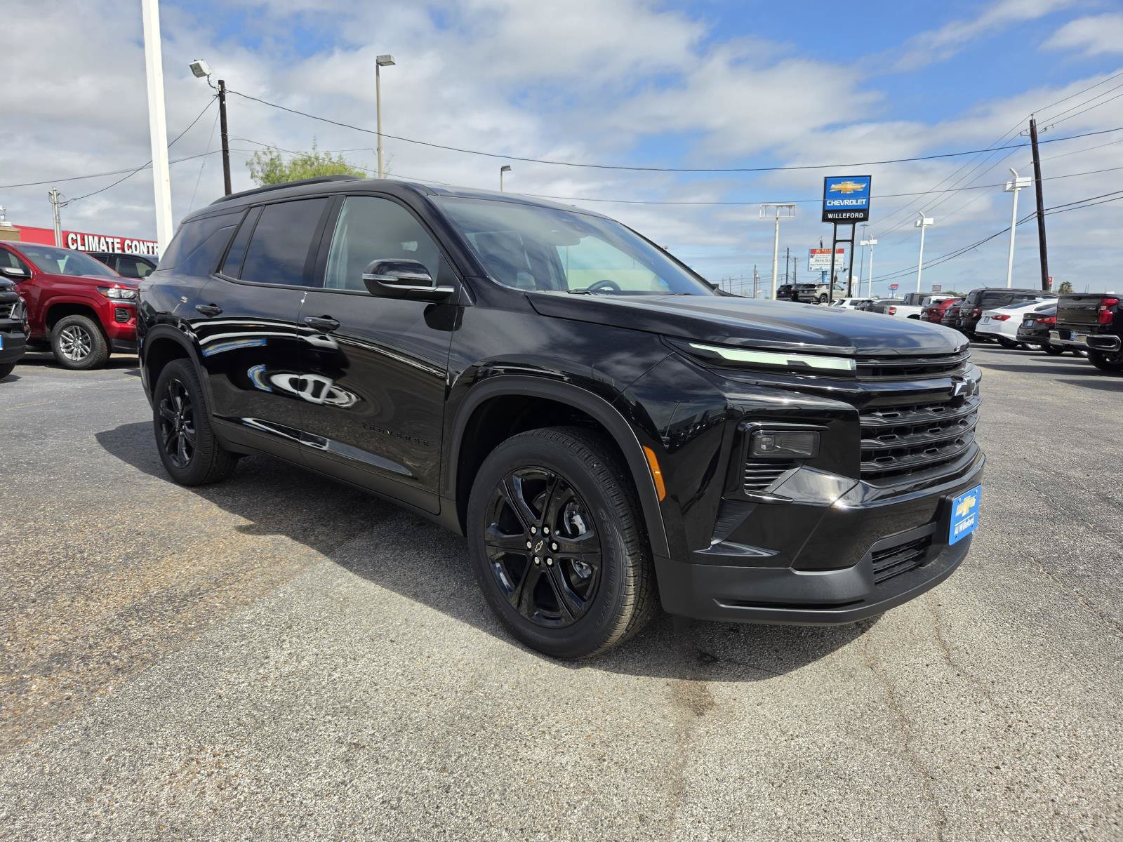 New 2027 Chevrolet Traverse LT w/ Midnight/Sport Edition FWD image 7
