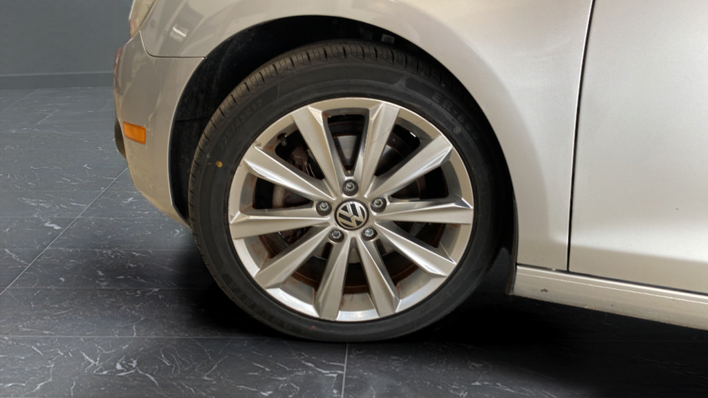 Used 2013 Volkswagen Golf TDI FWD image 27
