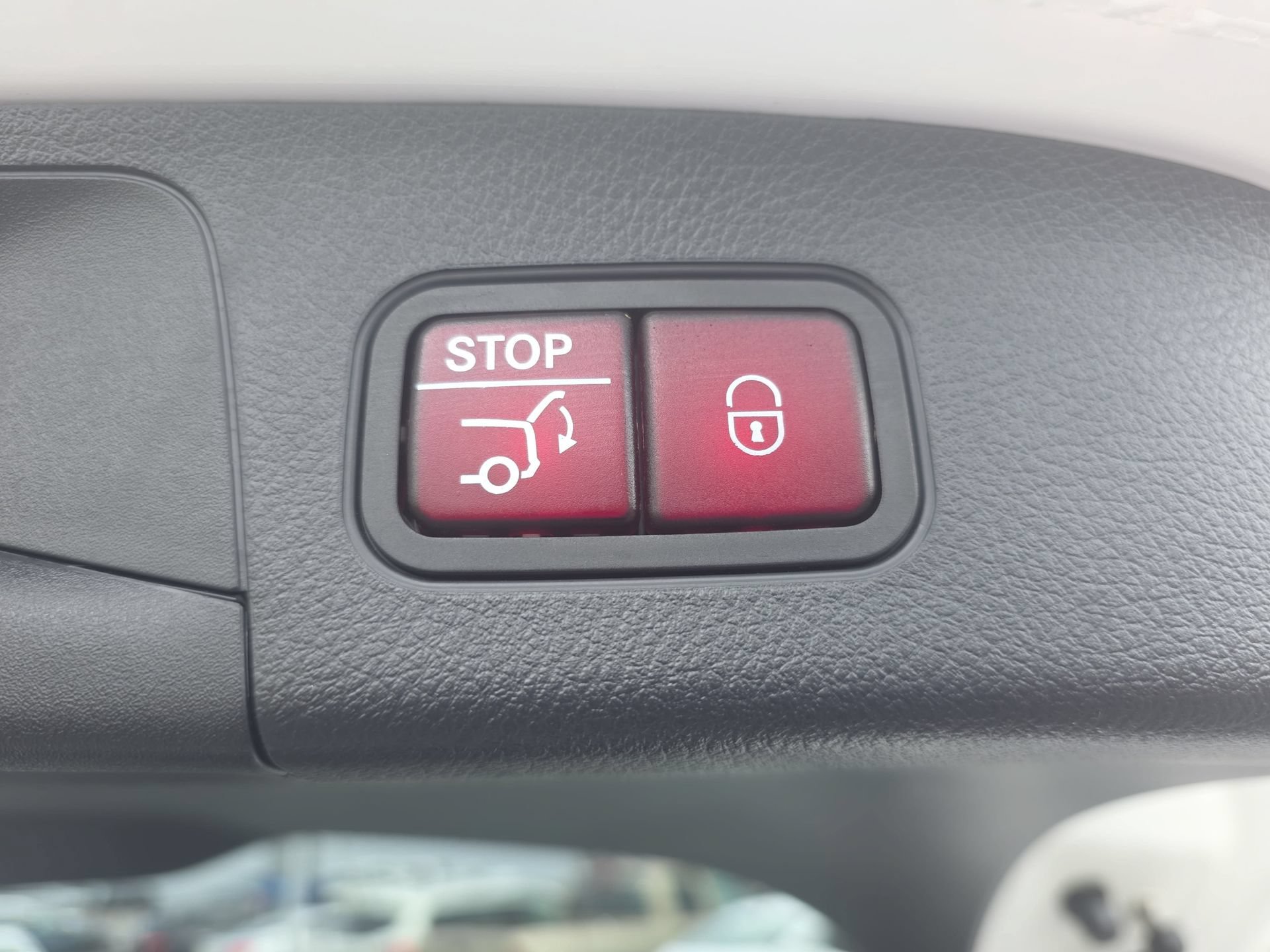Used 2025 Mercedes-Benz GLA 250 image 13