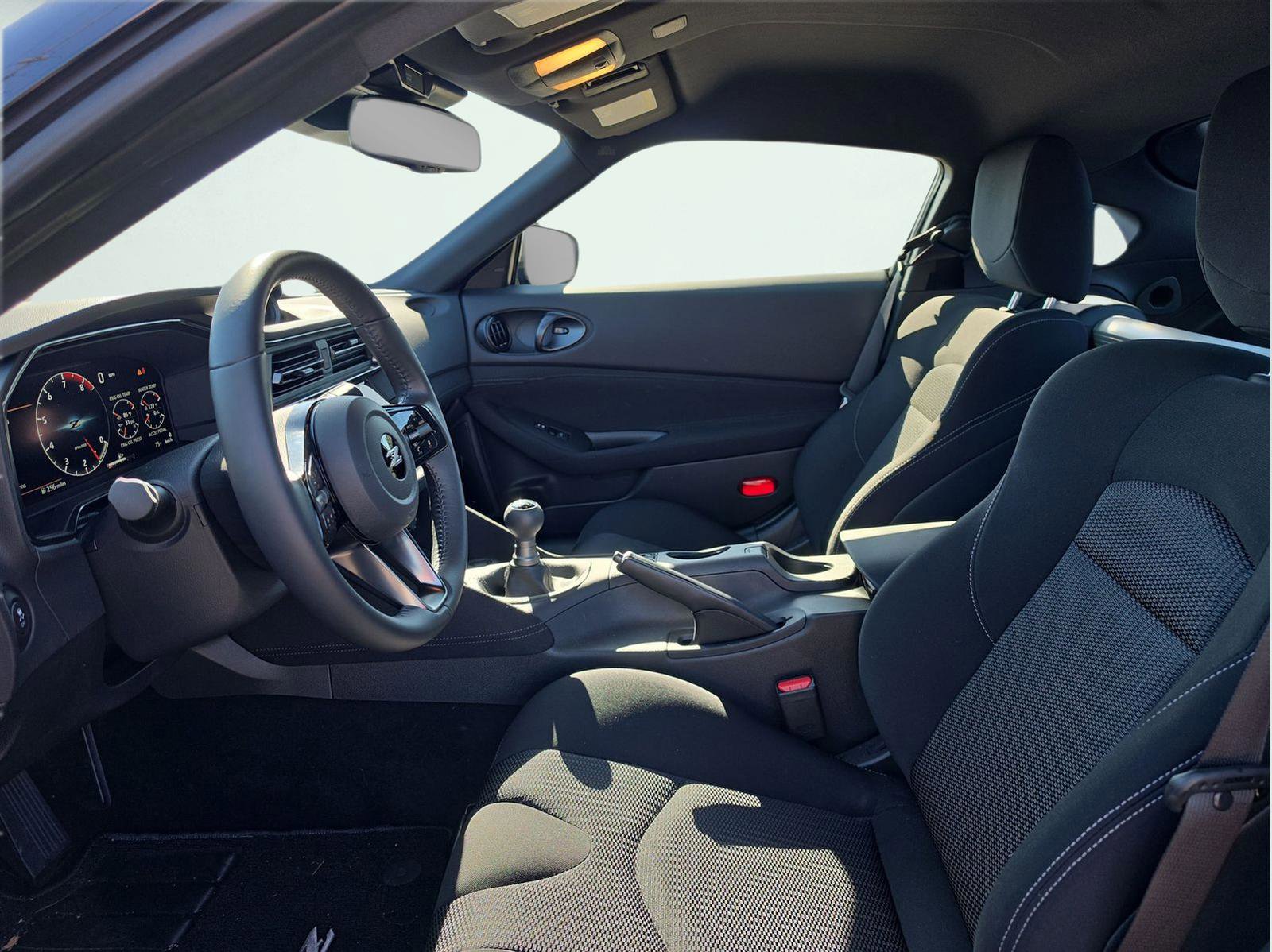 Used 2025 Nissan Z Sport w/ Floor Mat Package RWD image 9