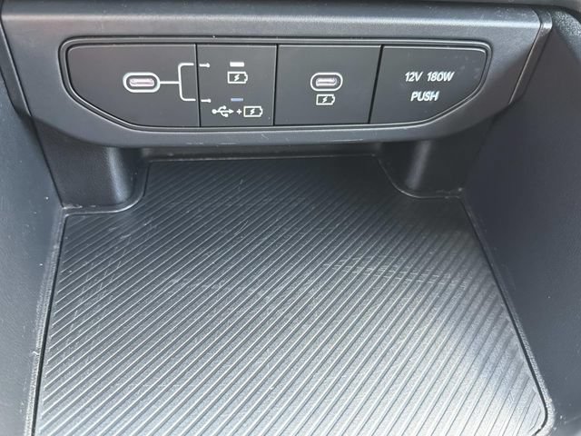 Used 2025 Kia K4 FWD image 25