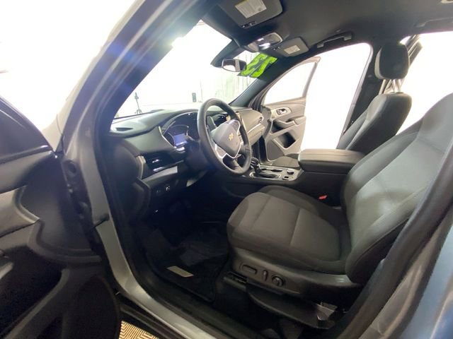 Used 2023 Chevrolet Traverse LT image 27
