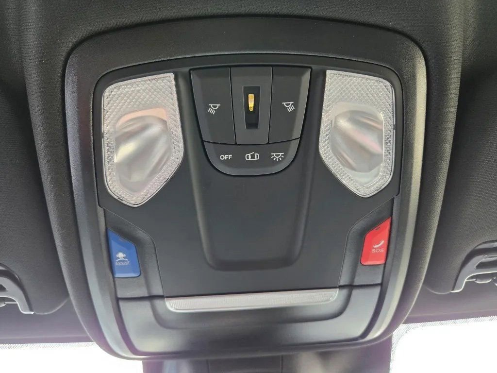 New 2026 RAM 3500 Big Horn AWD/4WD image 19
