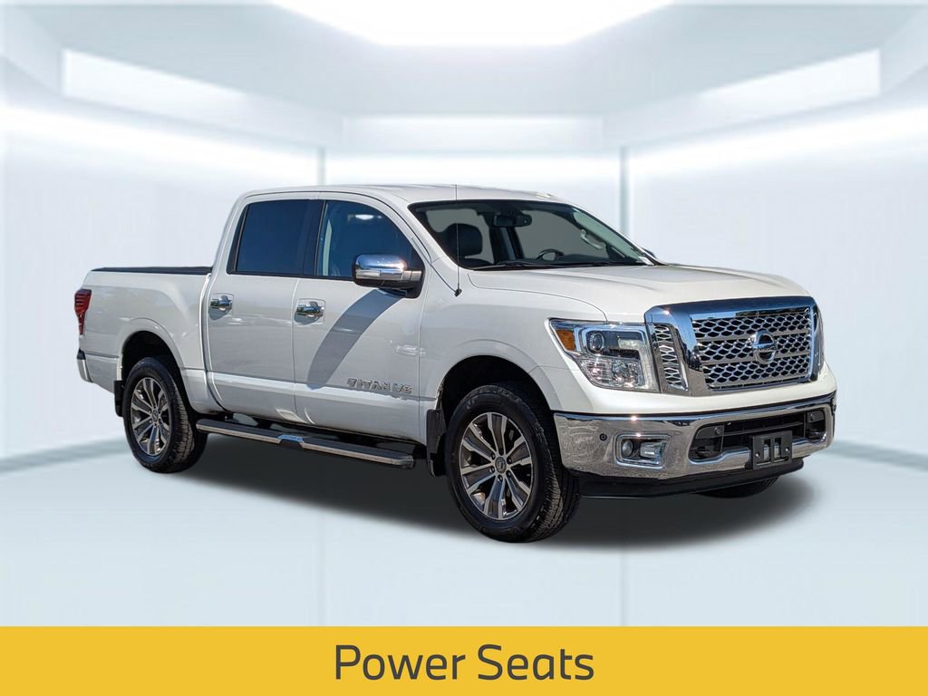 Used 2019 Nissan Titan SL AWD/4WD image 10
