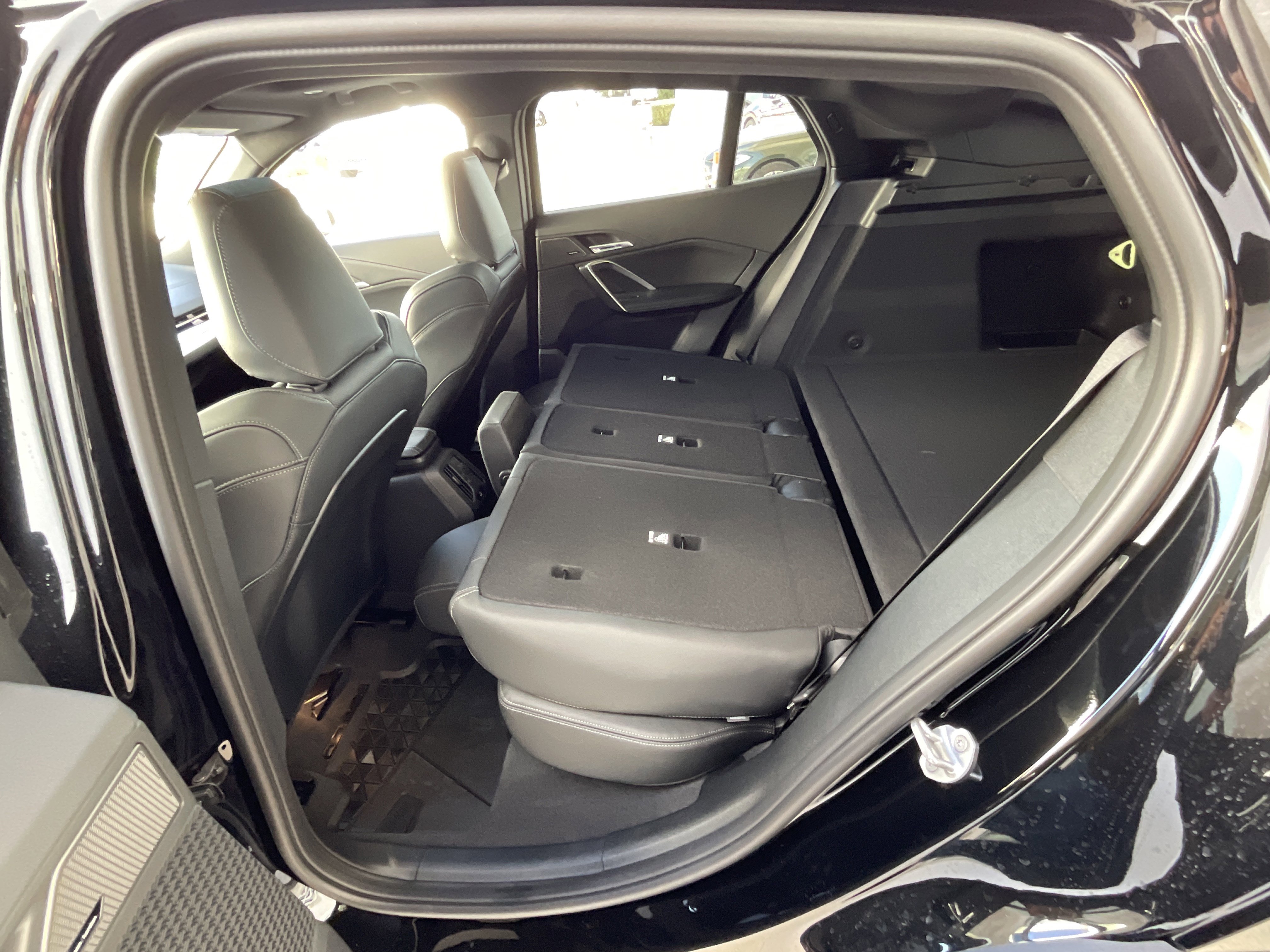 New 2026 BMW X2 xDrive28i w/ Convenience Package image 29