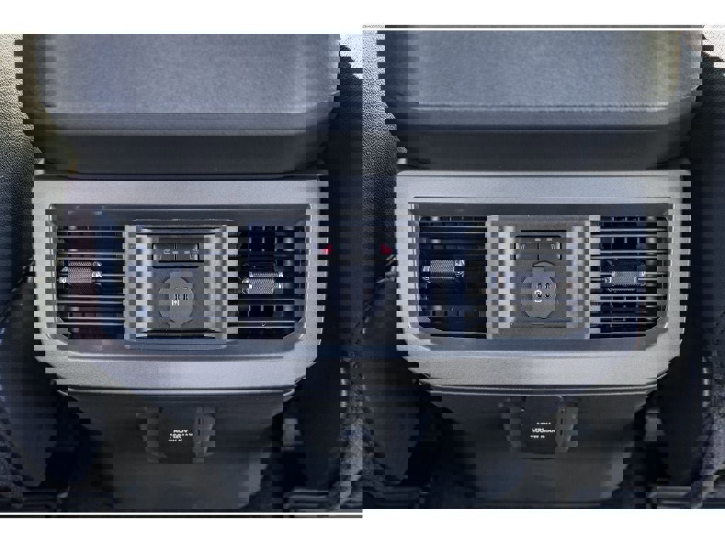 New 2026 Ford F250 Lariat image 29