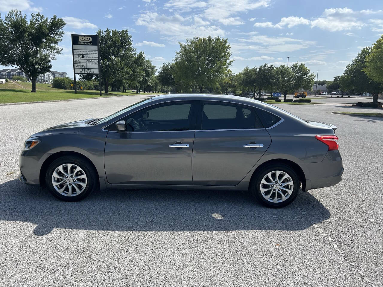 Used 2019 Nissan Sentra S w/ Appearance Package FWD image 15