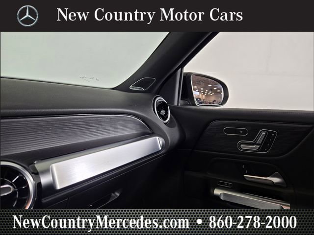 Used 2021 Mercedes-Benz GLB 250 4MATIC image 29