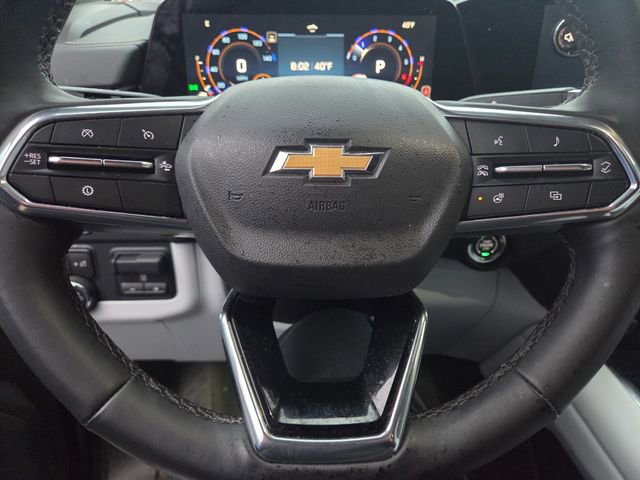 Used 2025 Chevrolet Suburban Premier image 18