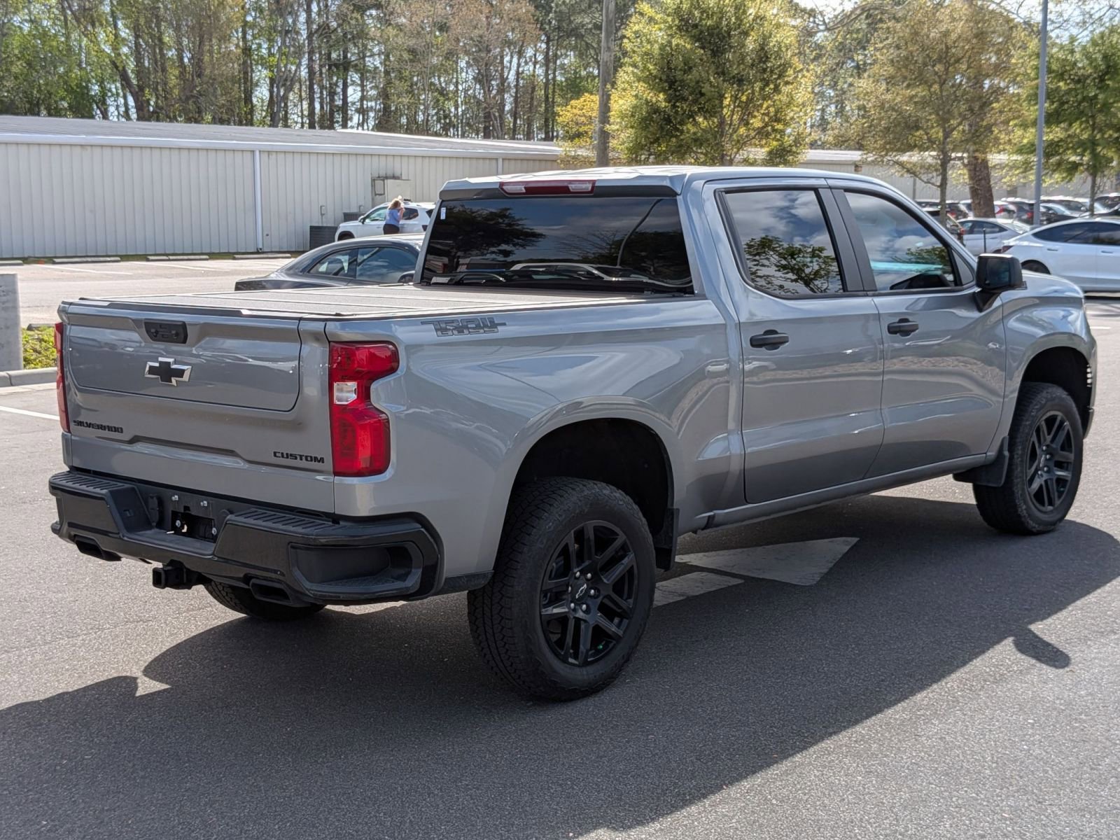 Used 2026 Chevrolet Silverado 1500 Custom Trail Boss w/ Dark Appearance Package AWD/4WD image 3