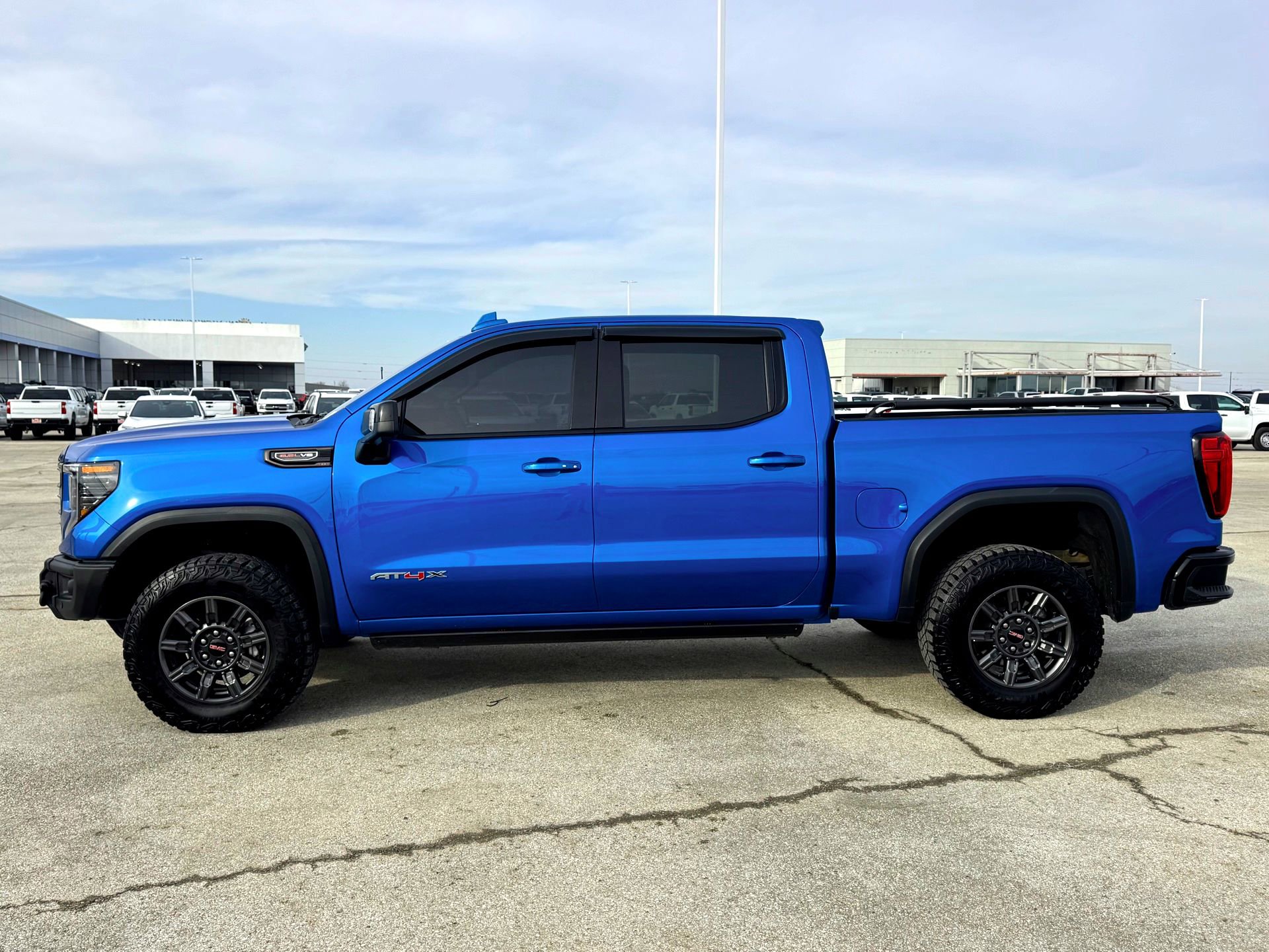 Used 2024 GMC Sierra 1500 AT4X AWD/4WD image 12