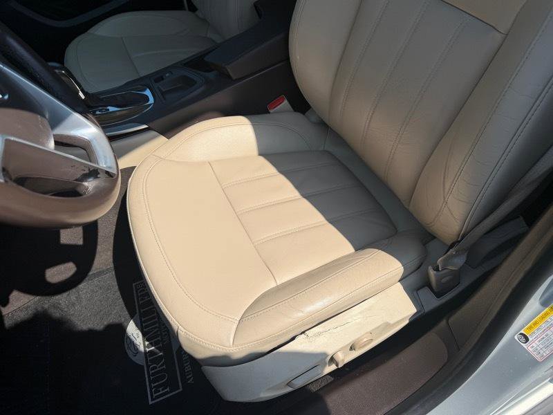 Used 2011 Buick Regal CXL w/ RL3 Preferred Equipment Group FWD image 15