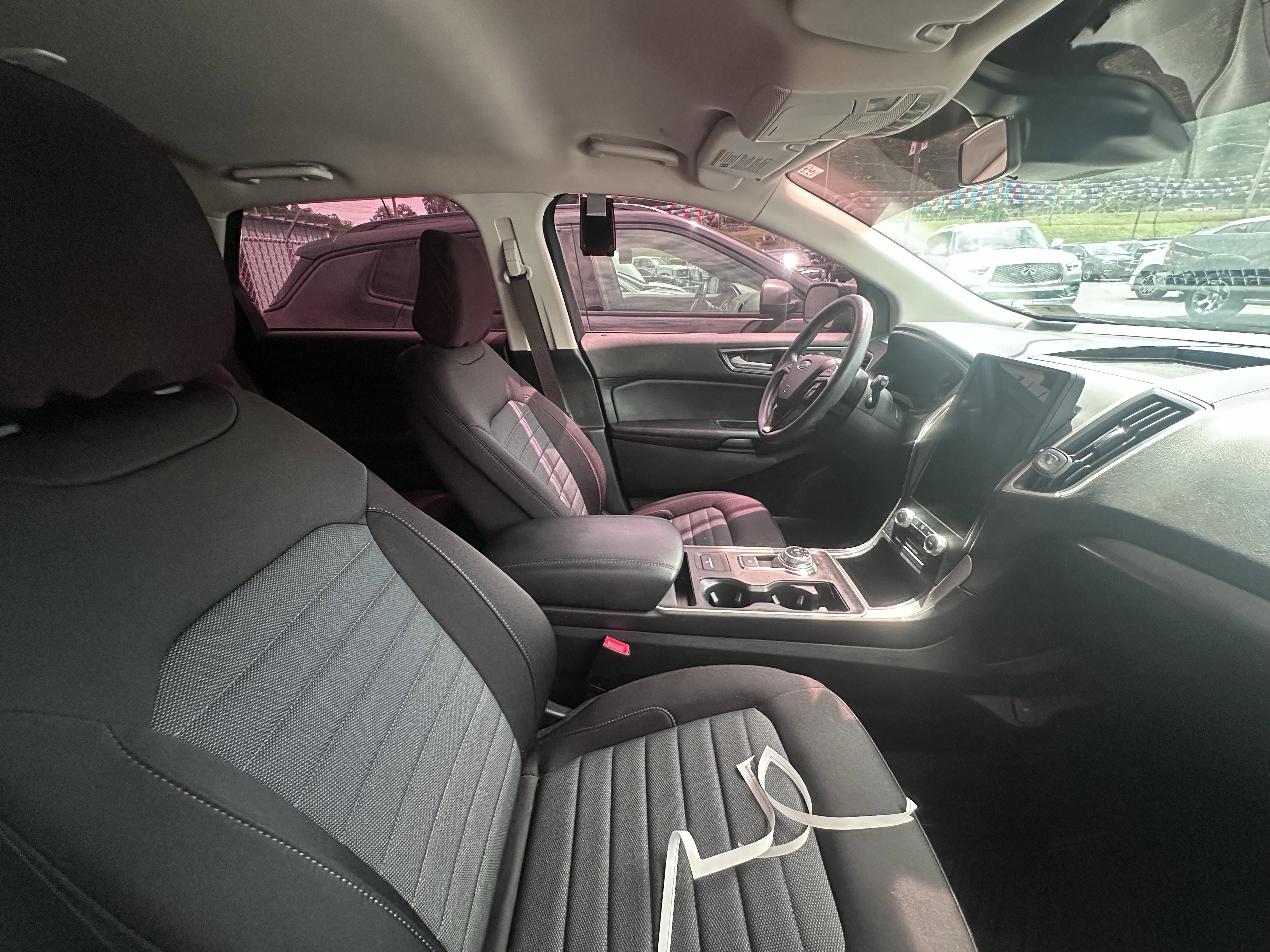 Used 2022 Ford Edge SE AWD/4WD image 8