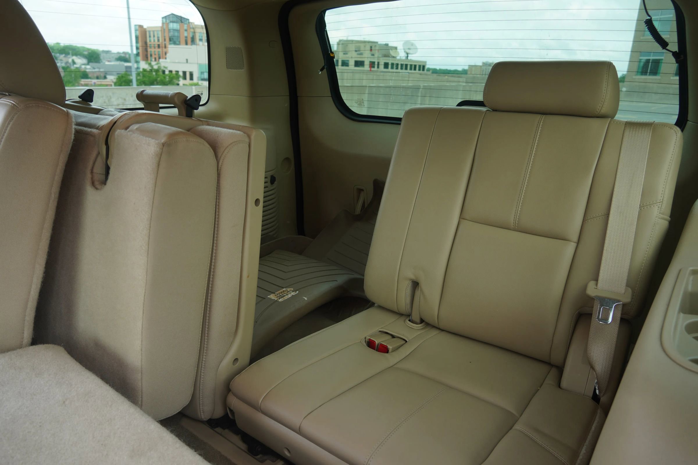 Used 2014 Chevrolet Tahoe LT image 32