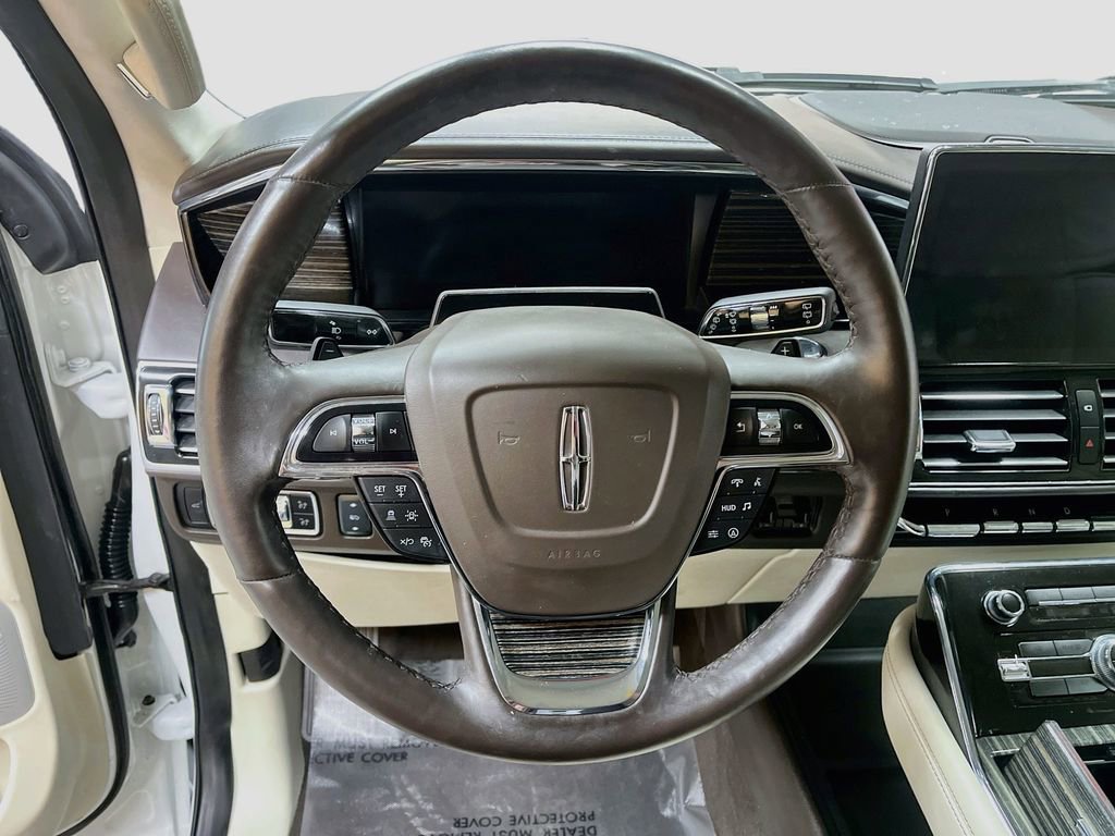 Used 2024 Lincoln Navigator Black Label AWD/4WD image 11