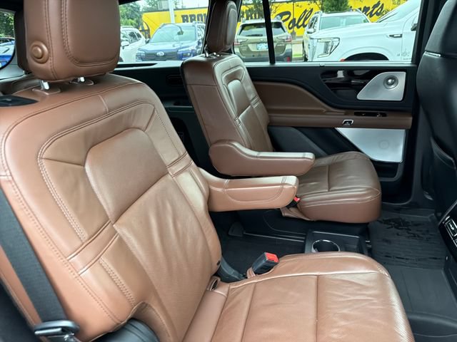 Used 2020 Lincoln Aviator Reserve w/ Equipment Group 202A AWD/4WD image 27