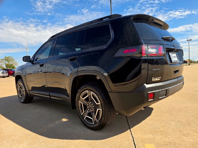 New 2027 Jeep Cherokee Laredo AWD/4WD image 10