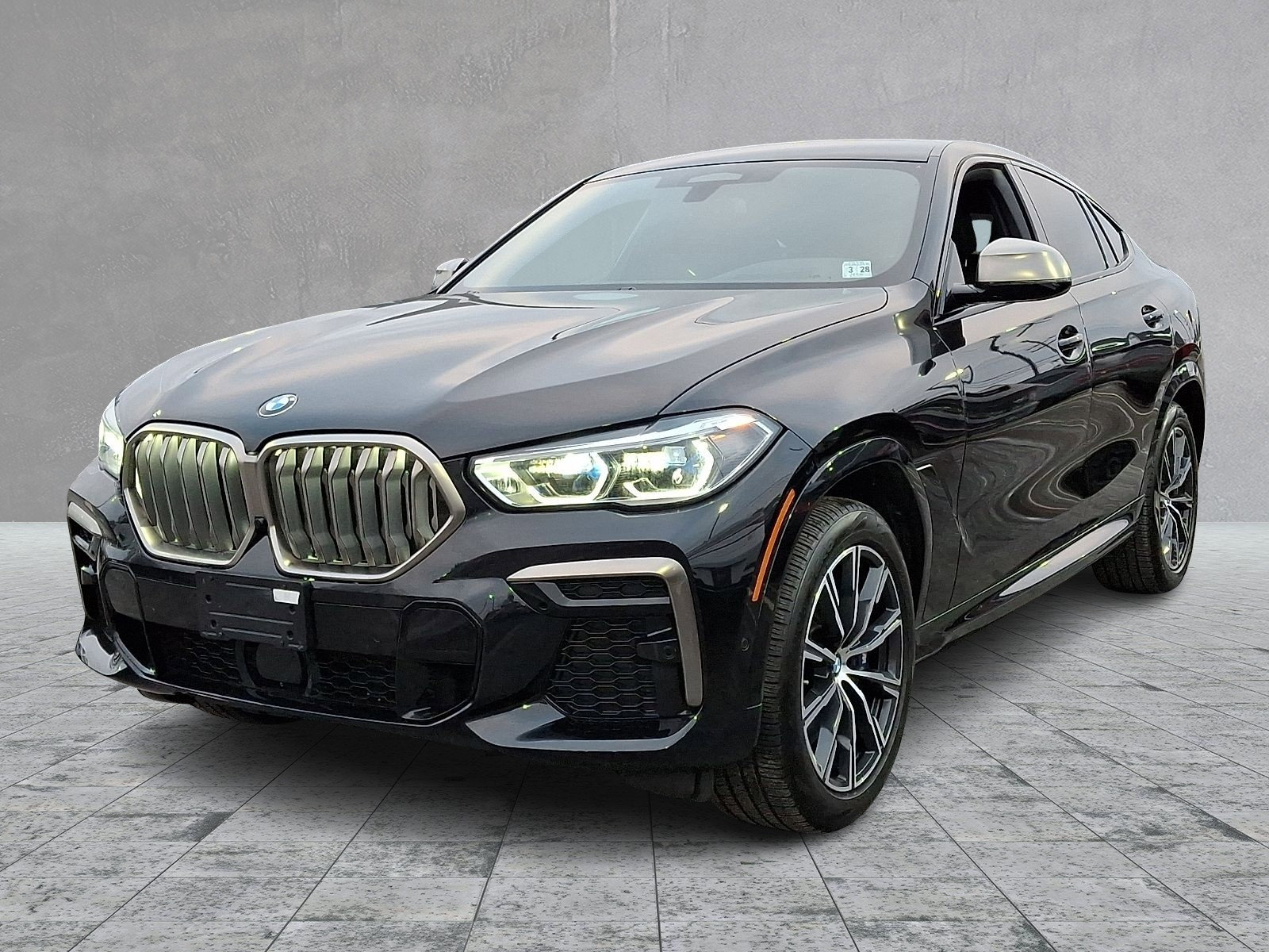 Used 2023 BMW X6 M50i w/ Executive Package image 6
