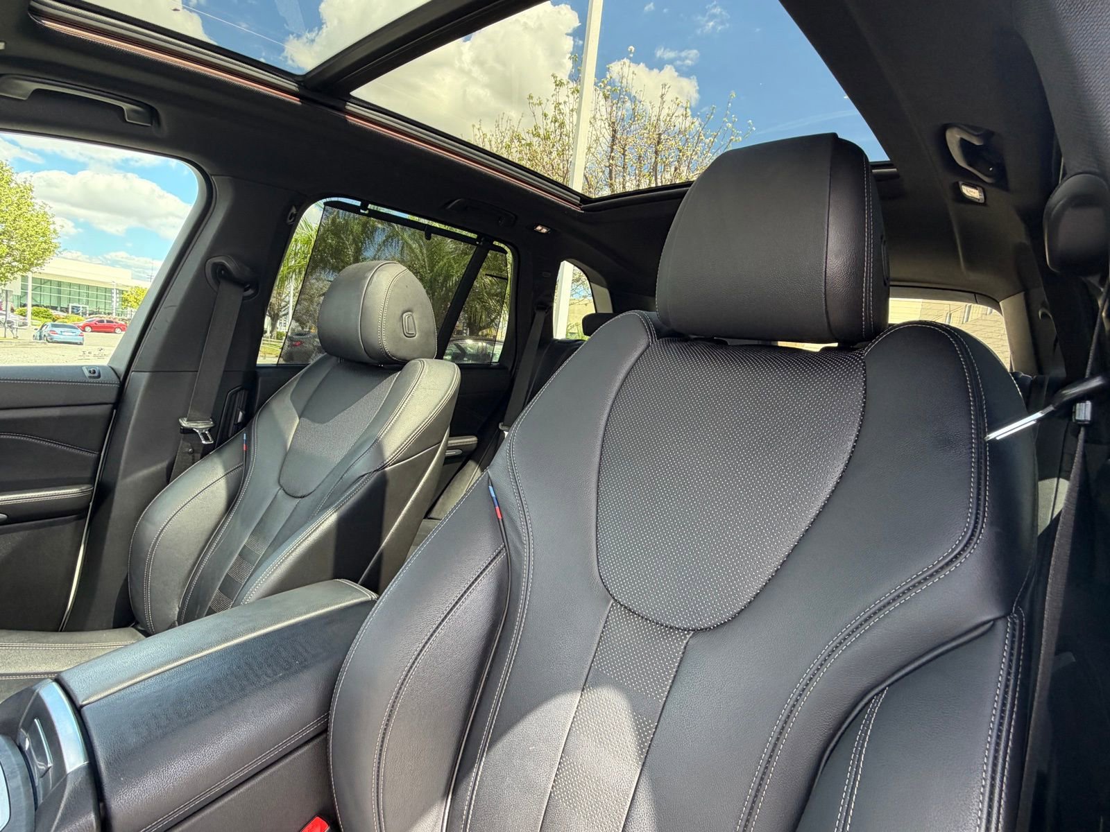 Certified 2022 BMW X5 xDrive40i w/ M Sport Package image 24