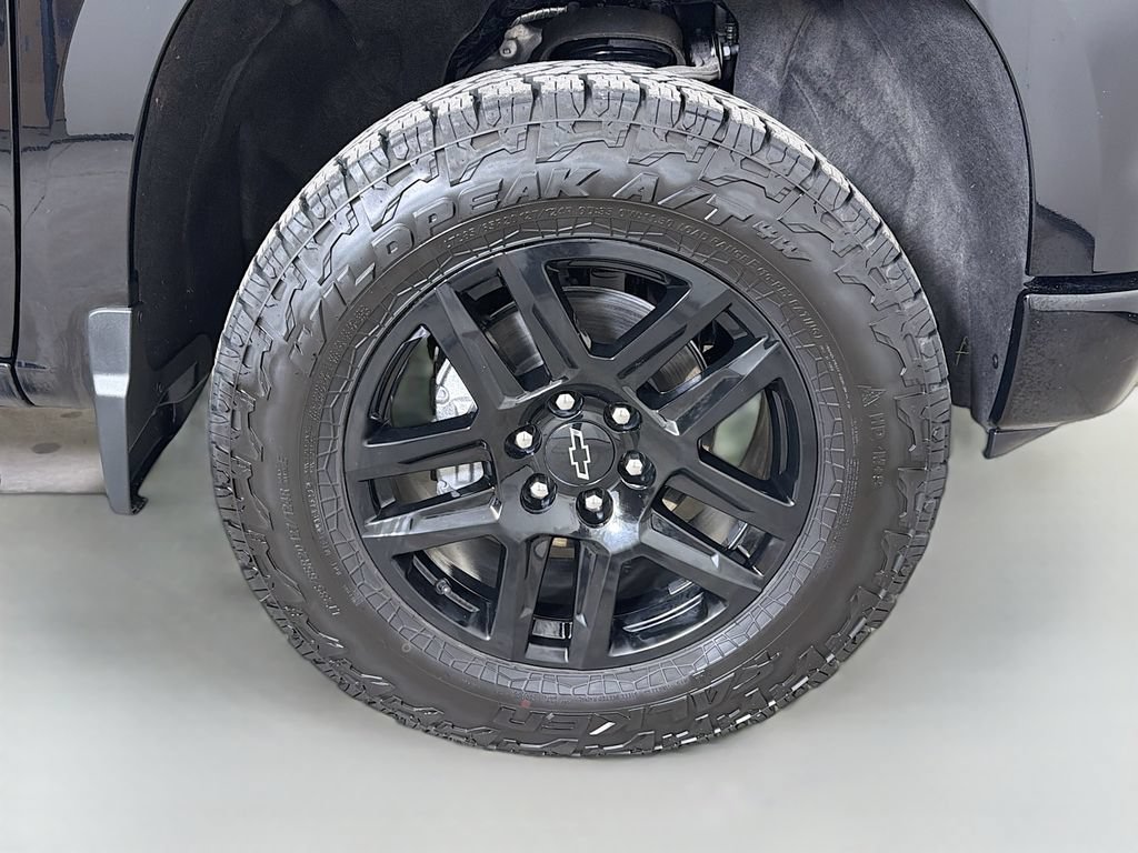 Used 2024 Chevrolet Silverado 1500 LT Trail Boss w/ Convenience Package II AWD/4WD image 28