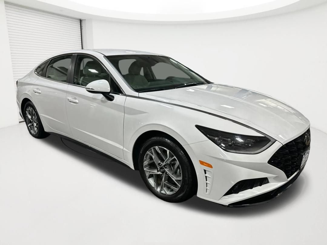 Certified 2023 Hyundai Sonata SEL w/ Preferred Accessory Package FWD image 3