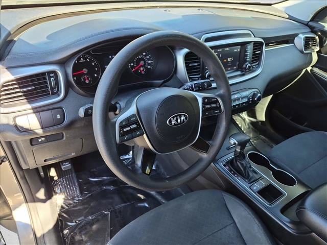 Used 2019 Kia Sorento L FWD image 10